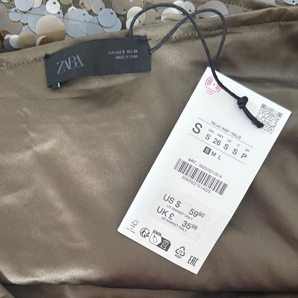 H&M Silver Sequin Mini Skirt - Picture 5 of 5